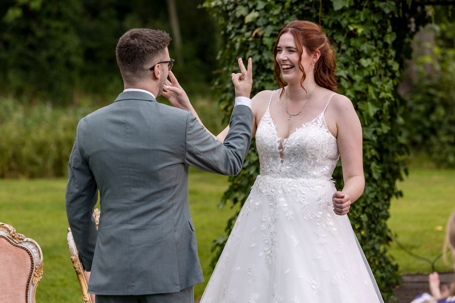 Twee trouwfotografen op jullie bruiloft. Dat heeft veel voordelen!
